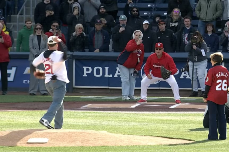 Red Diamond Roger Clemens Dominates in MLB 26